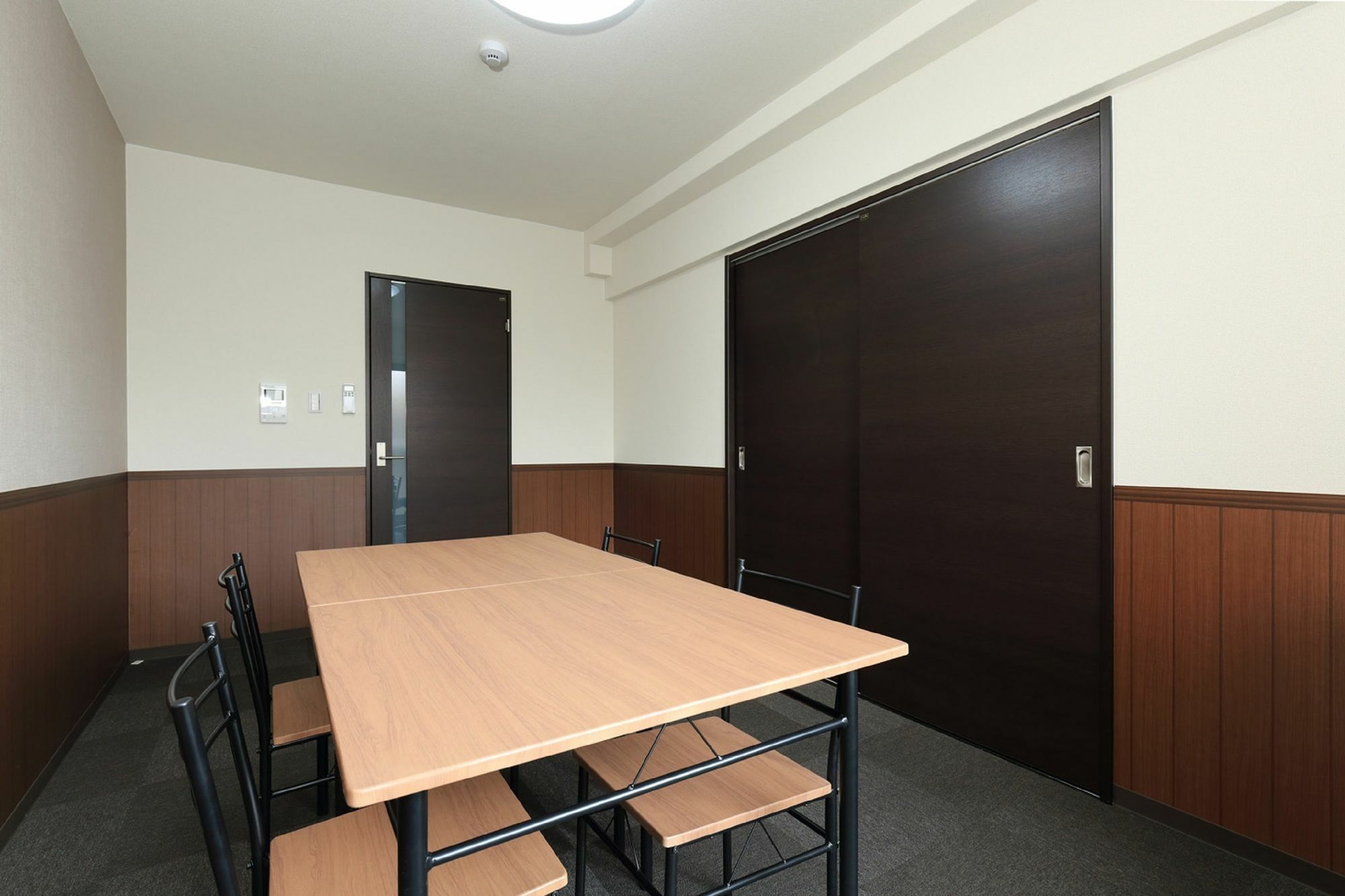 Apartment La
